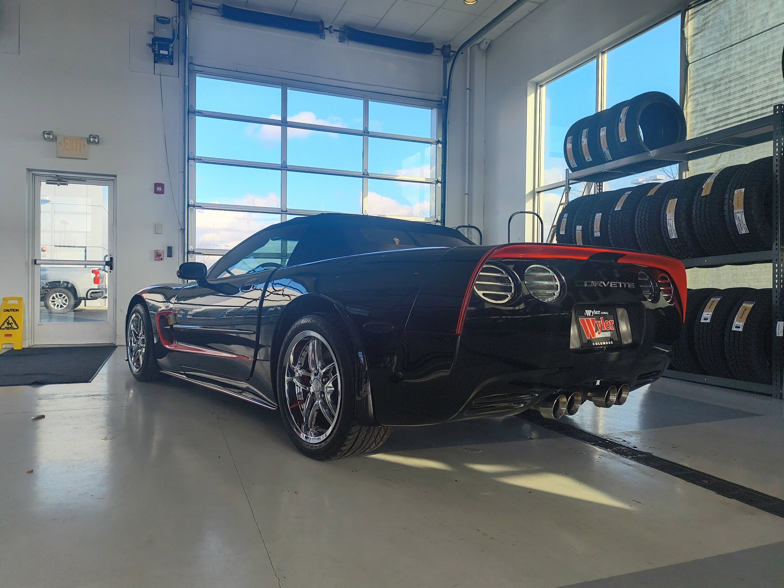 2001 Chevrolet Corvette Convertible photo 2