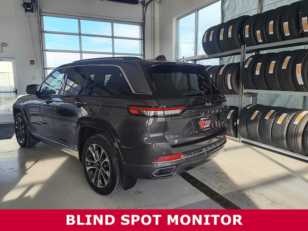 Used 2023 Jeep Grand Cherokee Overland 4x4 SUV