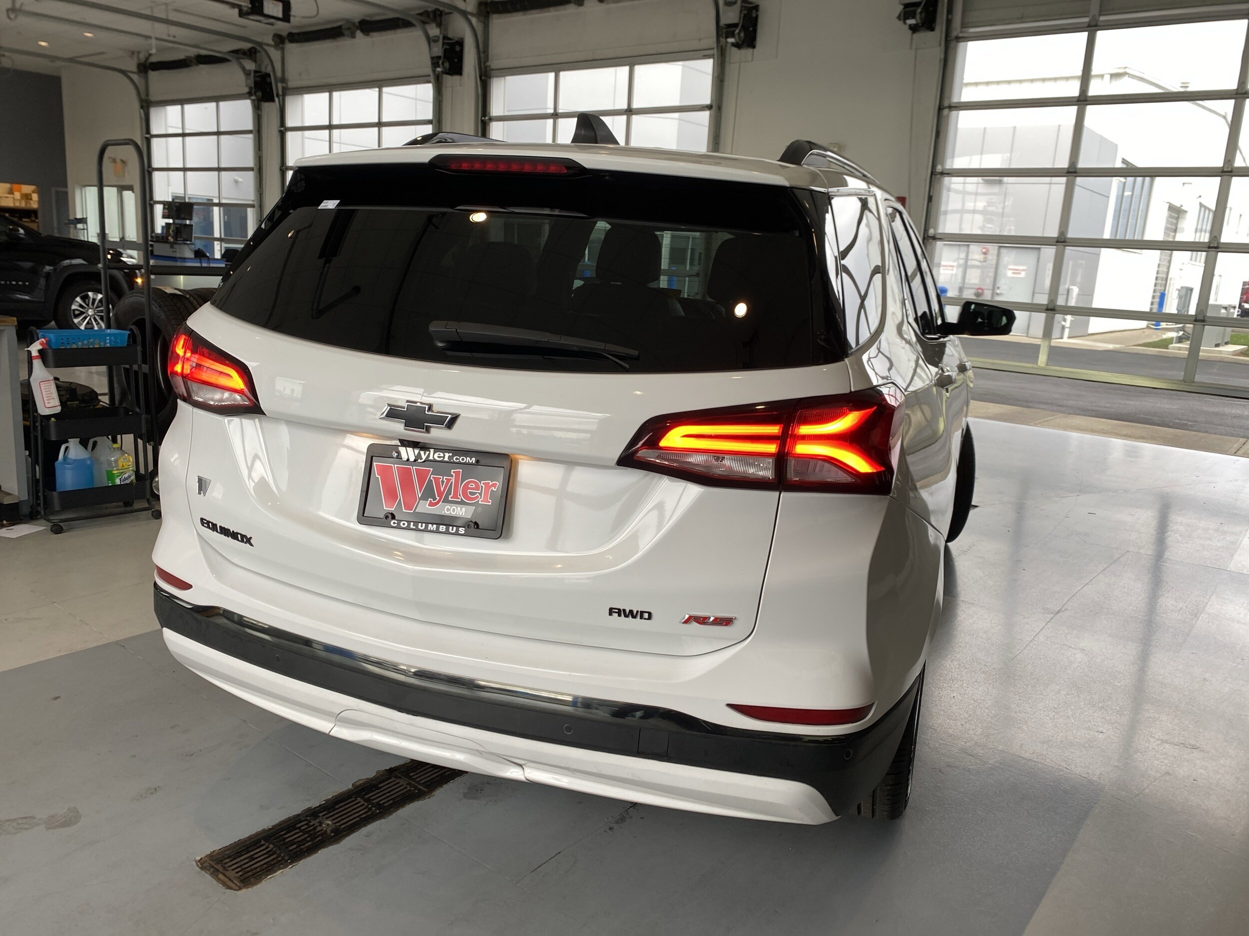 2022 Chevrolet Equinox RS photo 3