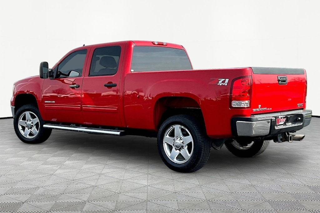 Used 2013 GMC Sierra 2500HD 4WD Crew Cab 153.7 SLE Truck Crew Cab