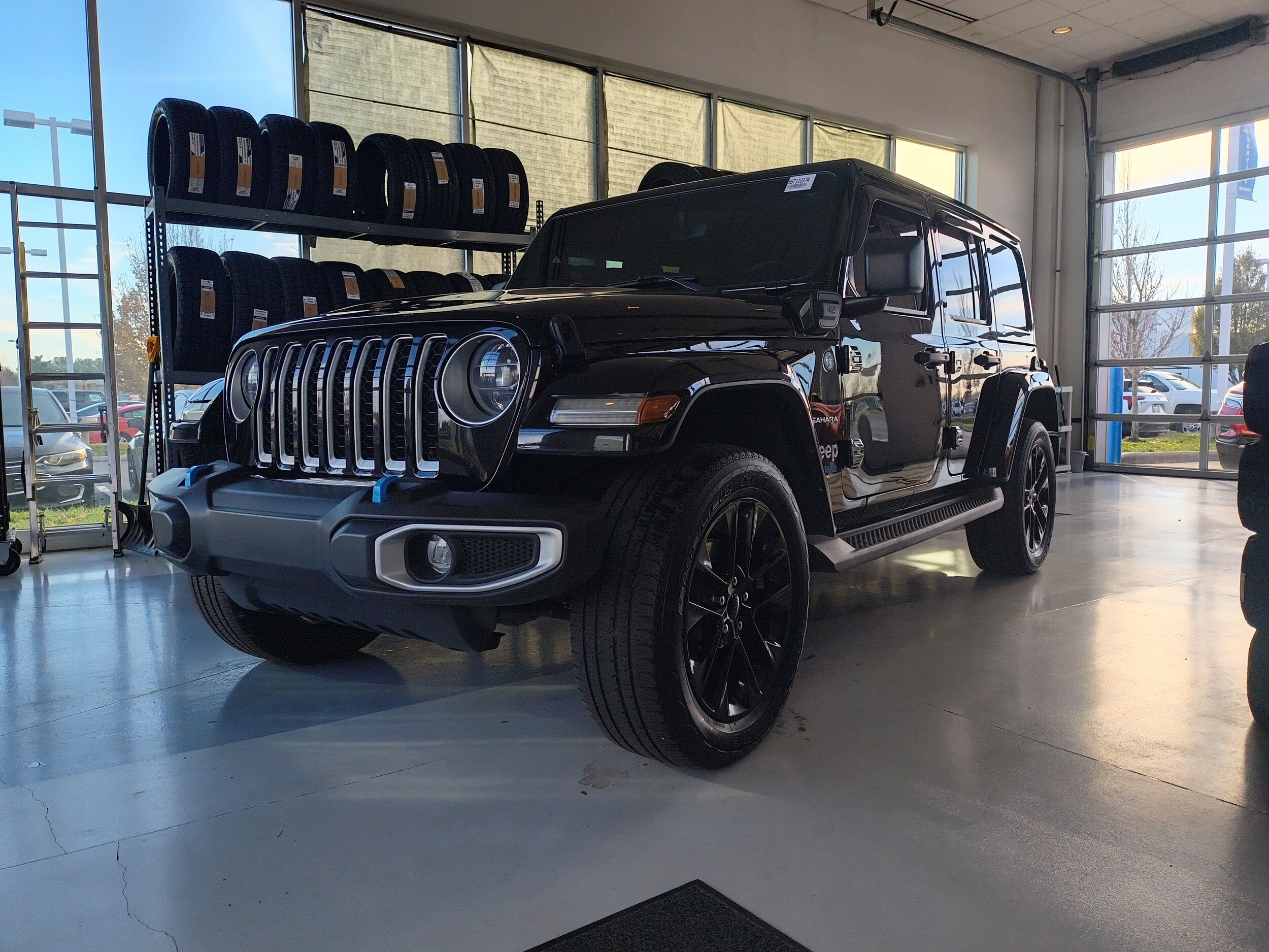 2022 Jeep Wrangler 4xe Unlimited Sahara photo 2