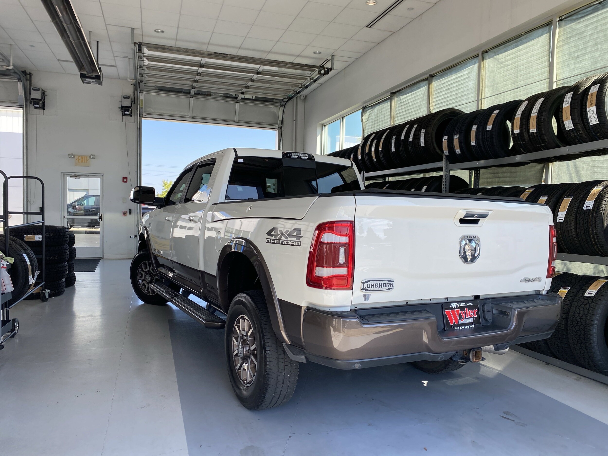 2021 Ram 2500 Longhorn photo 3