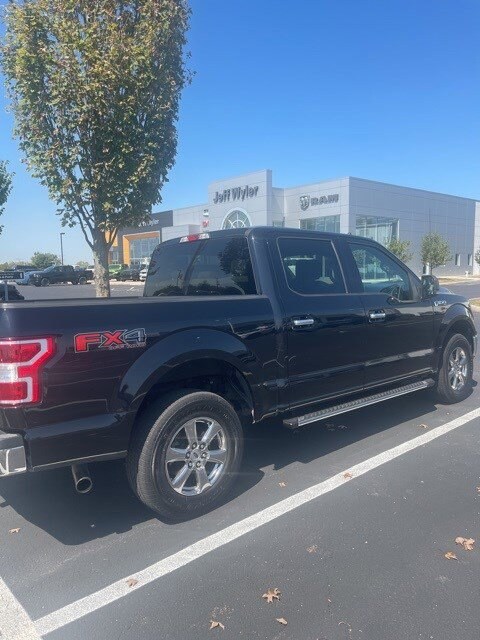 2020 Ford F-150 XLT photo 3