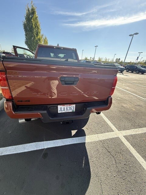 2025 Toyota Tacoma TRD Off-Road 4x4 photo 3