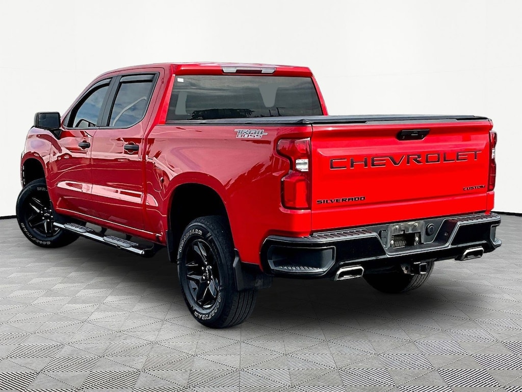 Used 2021 Chevrolet Silverado 1500 4WD Crew Cab 147 Custom Trail Boss Truck Crew Cab