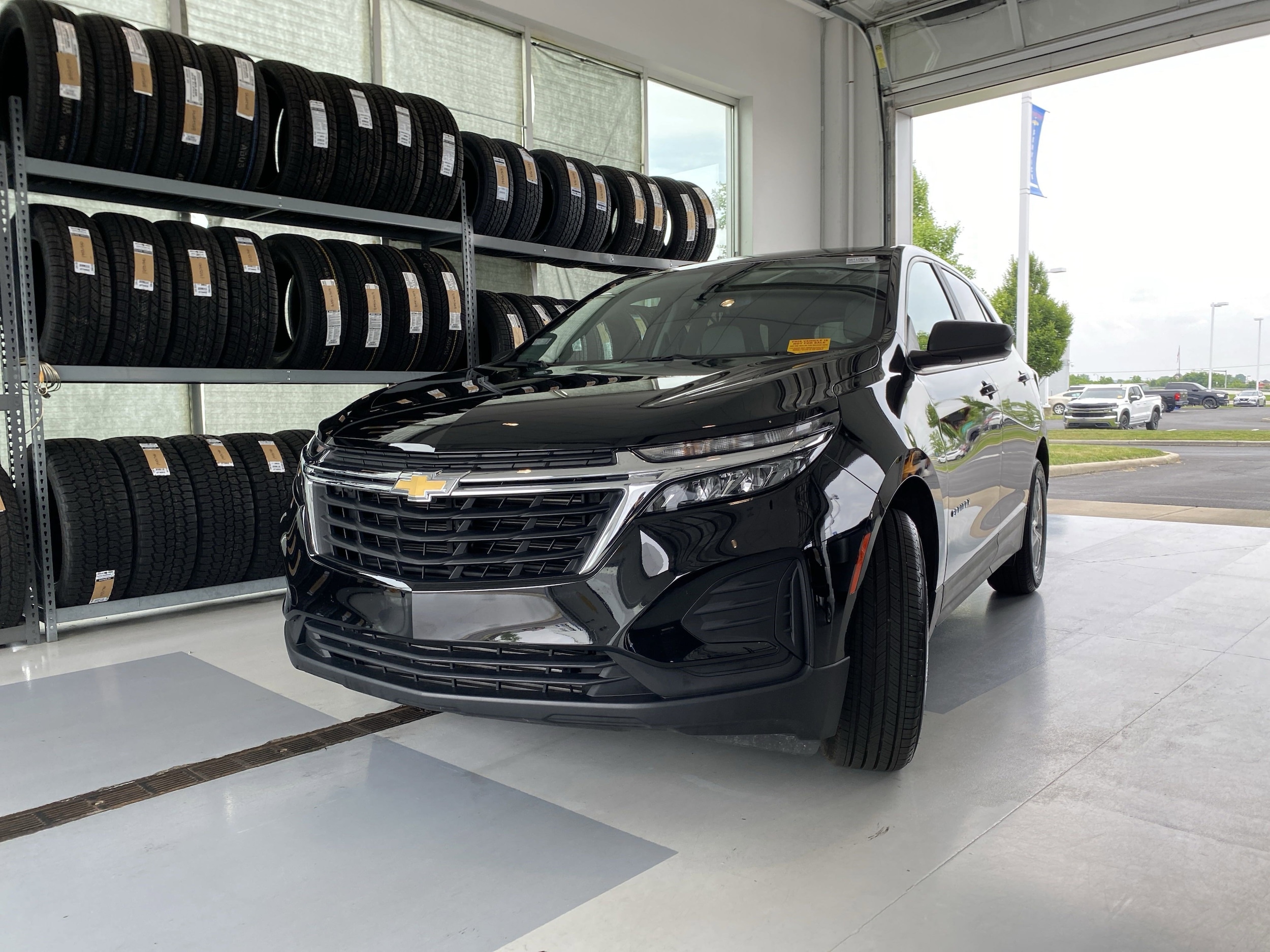 Used 2024 Chevrolet Equinox LS with VIN 3GNAXHEGXRL210665 for sale in Canal Winchester, OH