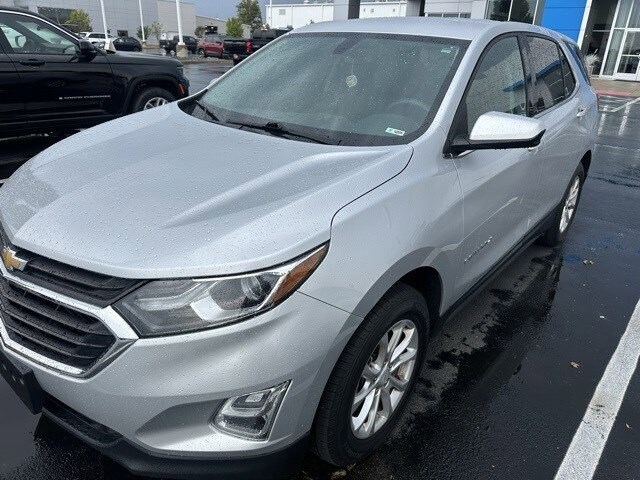 2018 Chevrolet Equinox photo 2