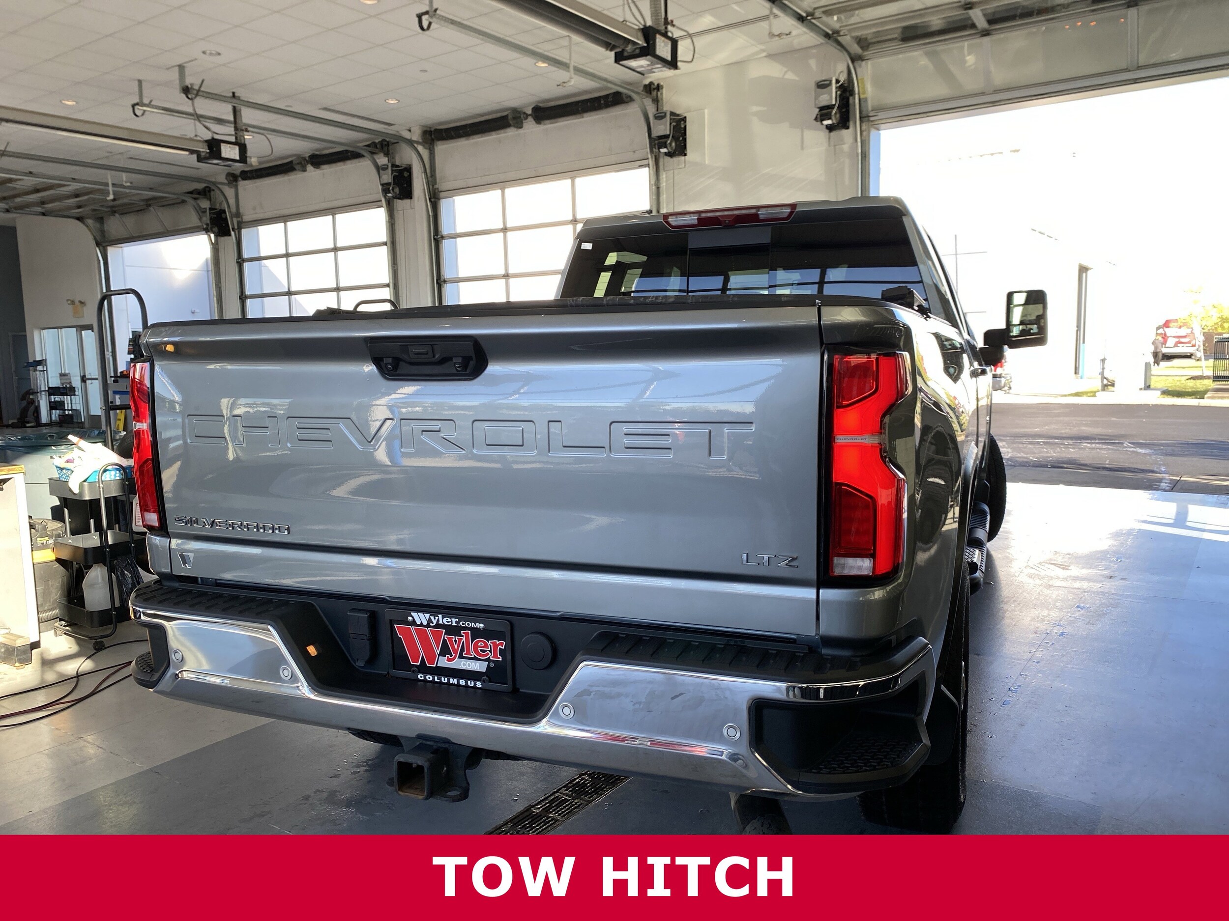 2024 Chevrolet Silverado 2500HD LTZ photo 2