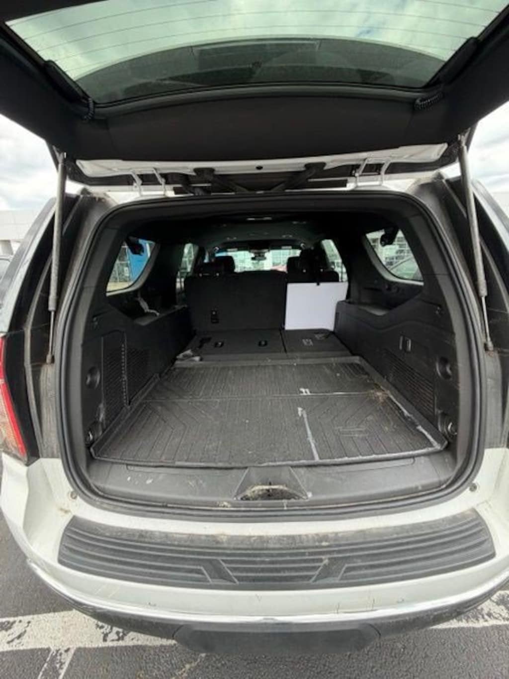 Used 2023 Chevrolet Suburban 4WD 4dr LS SUV