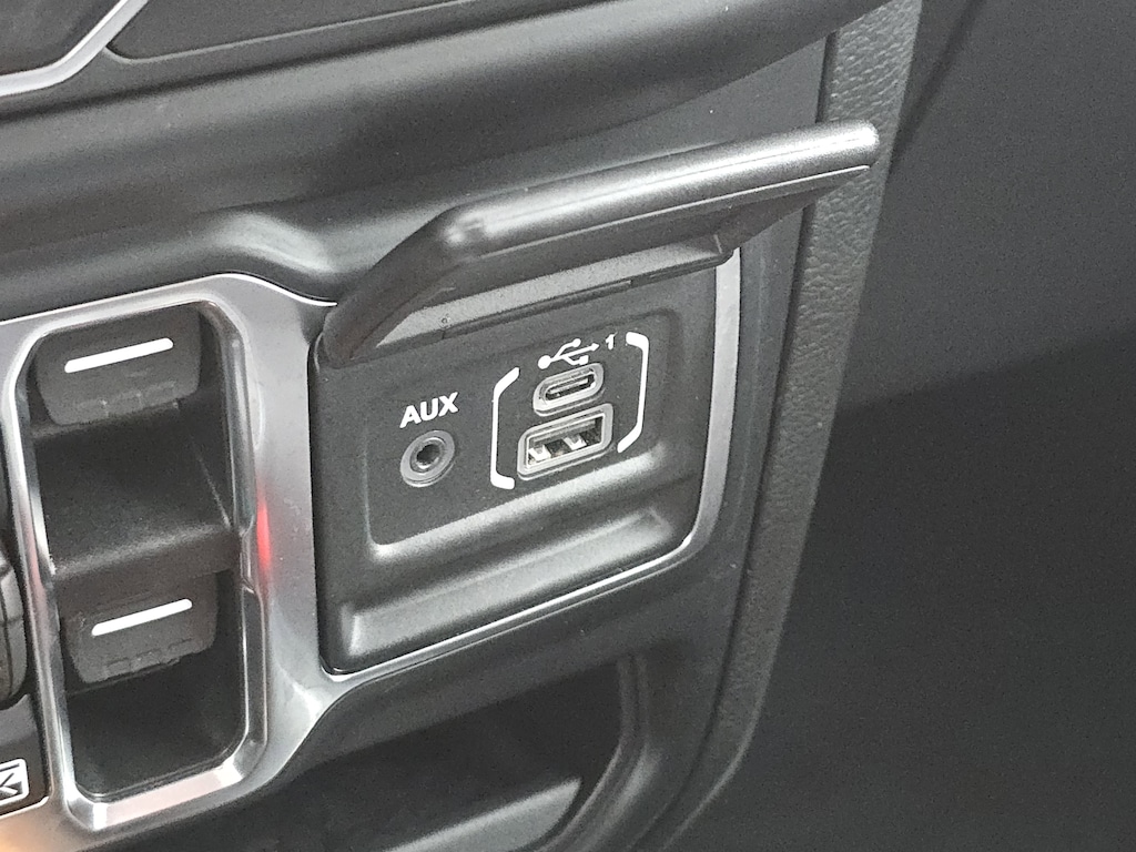 Used 2022 Jeep Wrangler Unlimited Sport Altitude 4x4 SUV