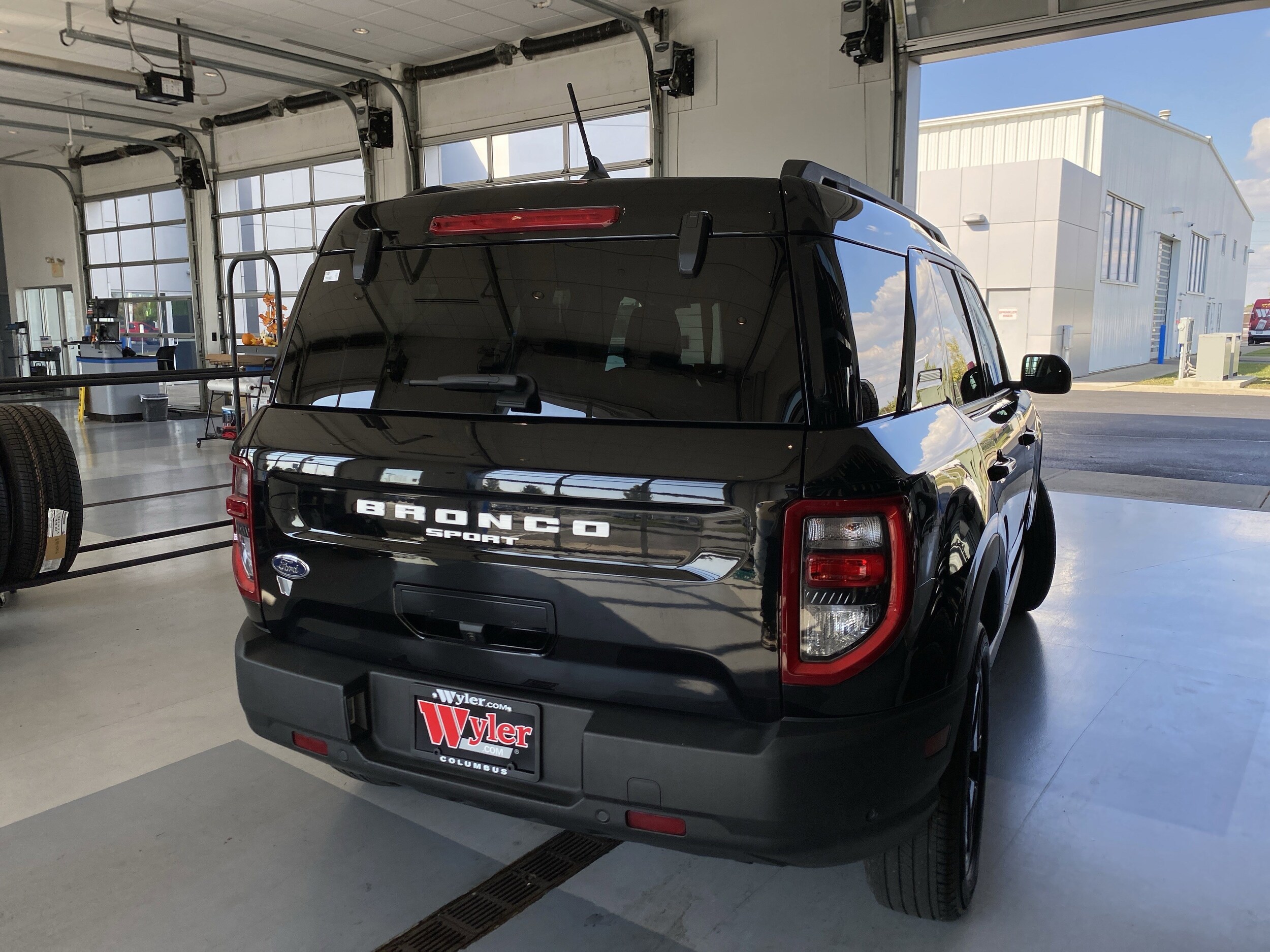 2024 Ford Bronco Sport Outer Banks photo 3