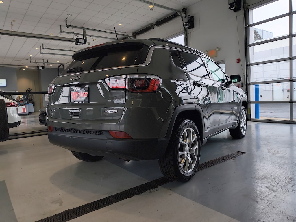 Used 2023 Jeep Compass Latitude Lux 4x4 SUV