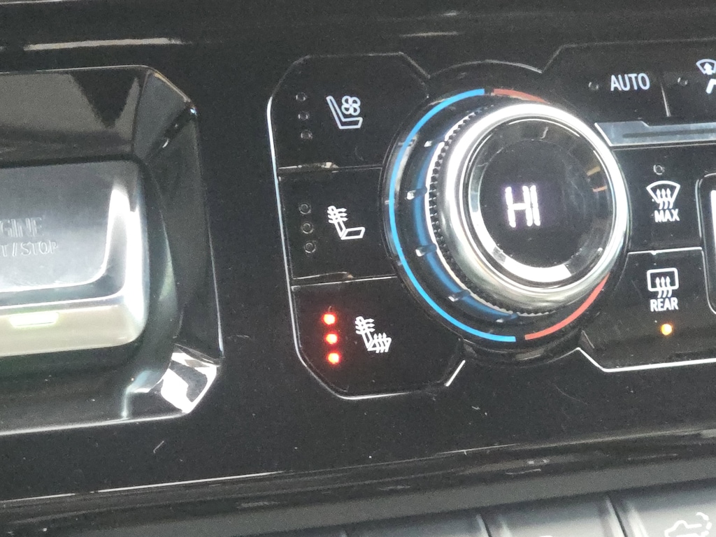 Used 2024 GMC Sierra 2500HD 4WD Crew Cab 159 AT4 Truck Crew Cab