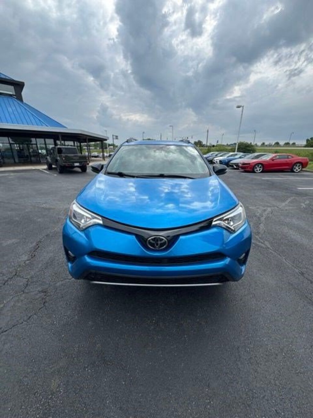 Used 2017 Toyota RAV4 SE AWD SUV