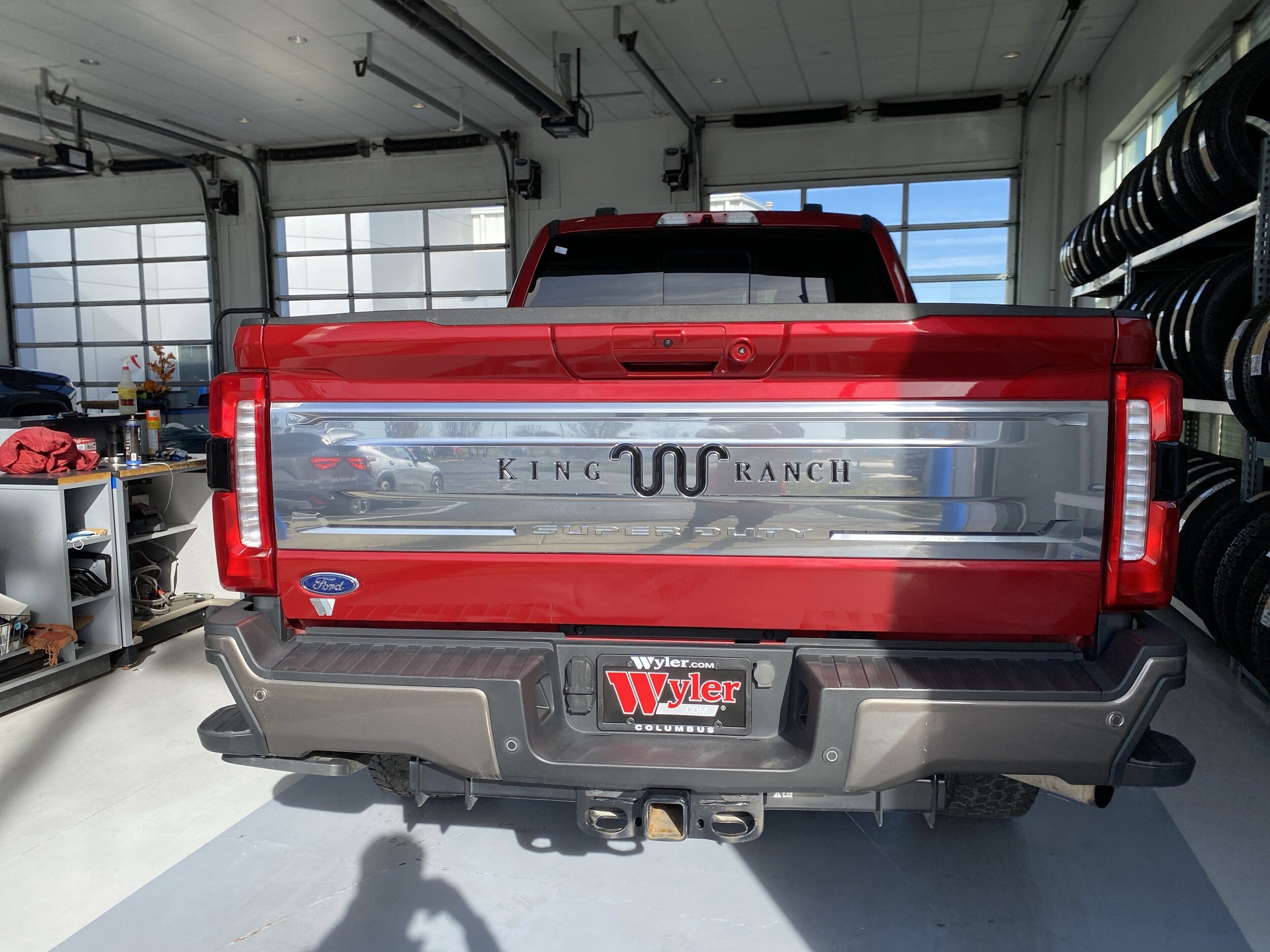 2023 Ford F-250 King Ranch photo 3