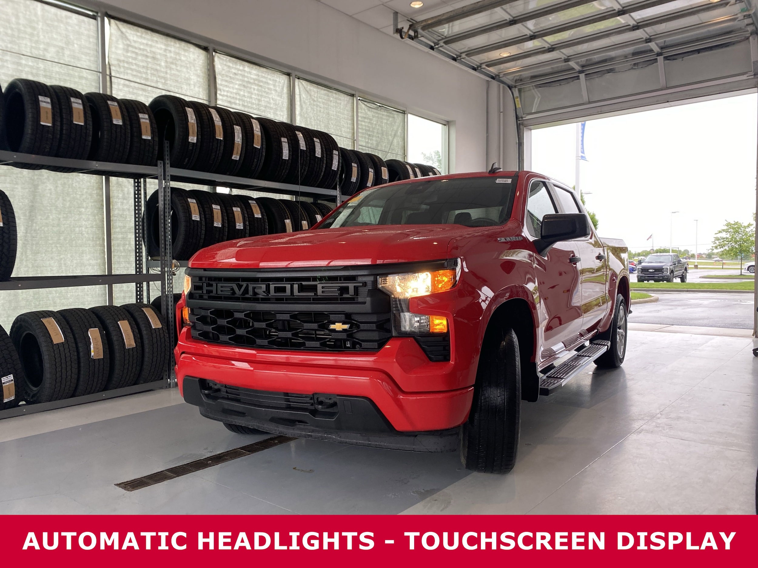 Used 2022 Chevrolet Silverado 1500 Custom with VIN 1GCPDBEK5NZ608964 for sale in Canal Winchester, OH