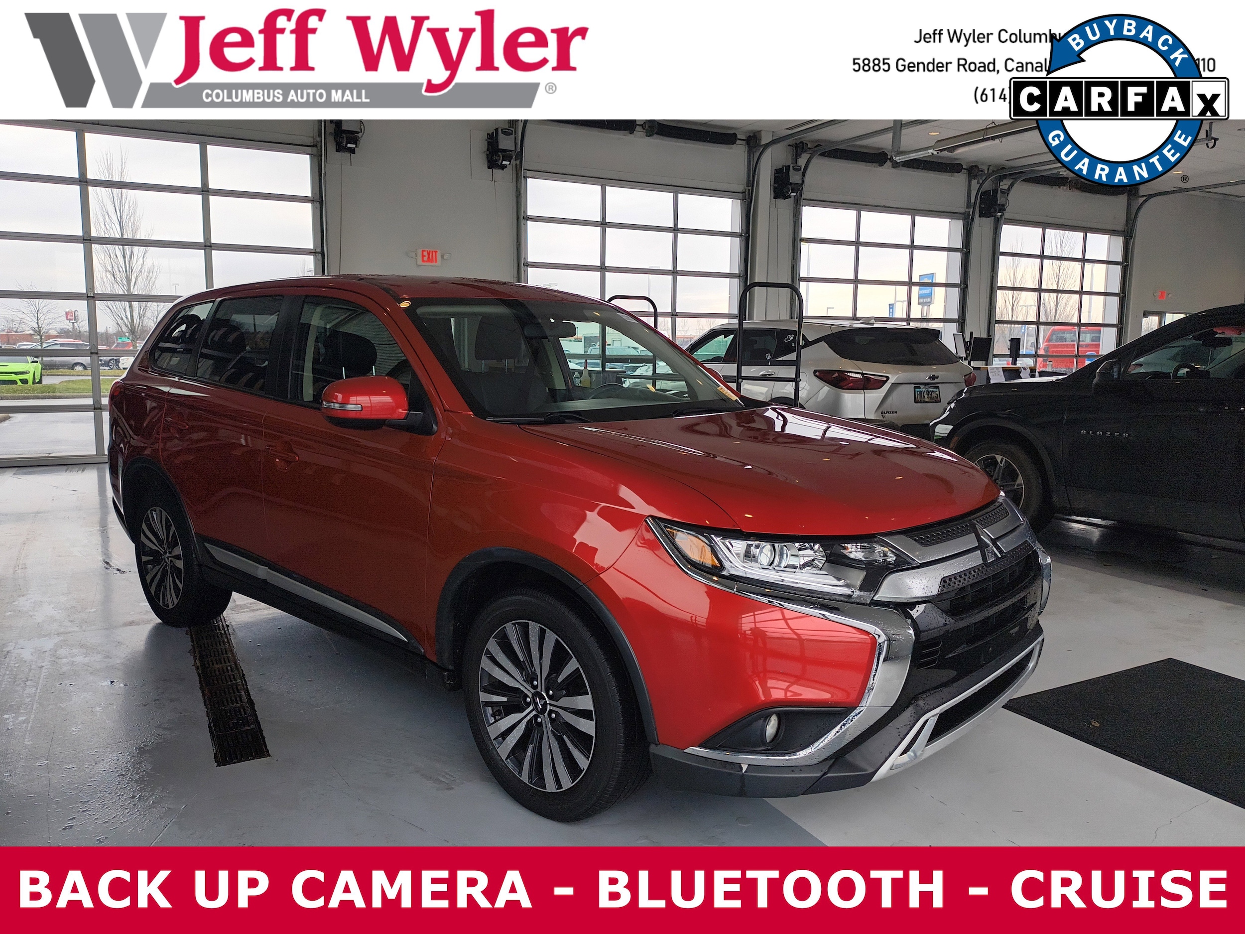 2019 Mitsubishi Outlander SE's photo