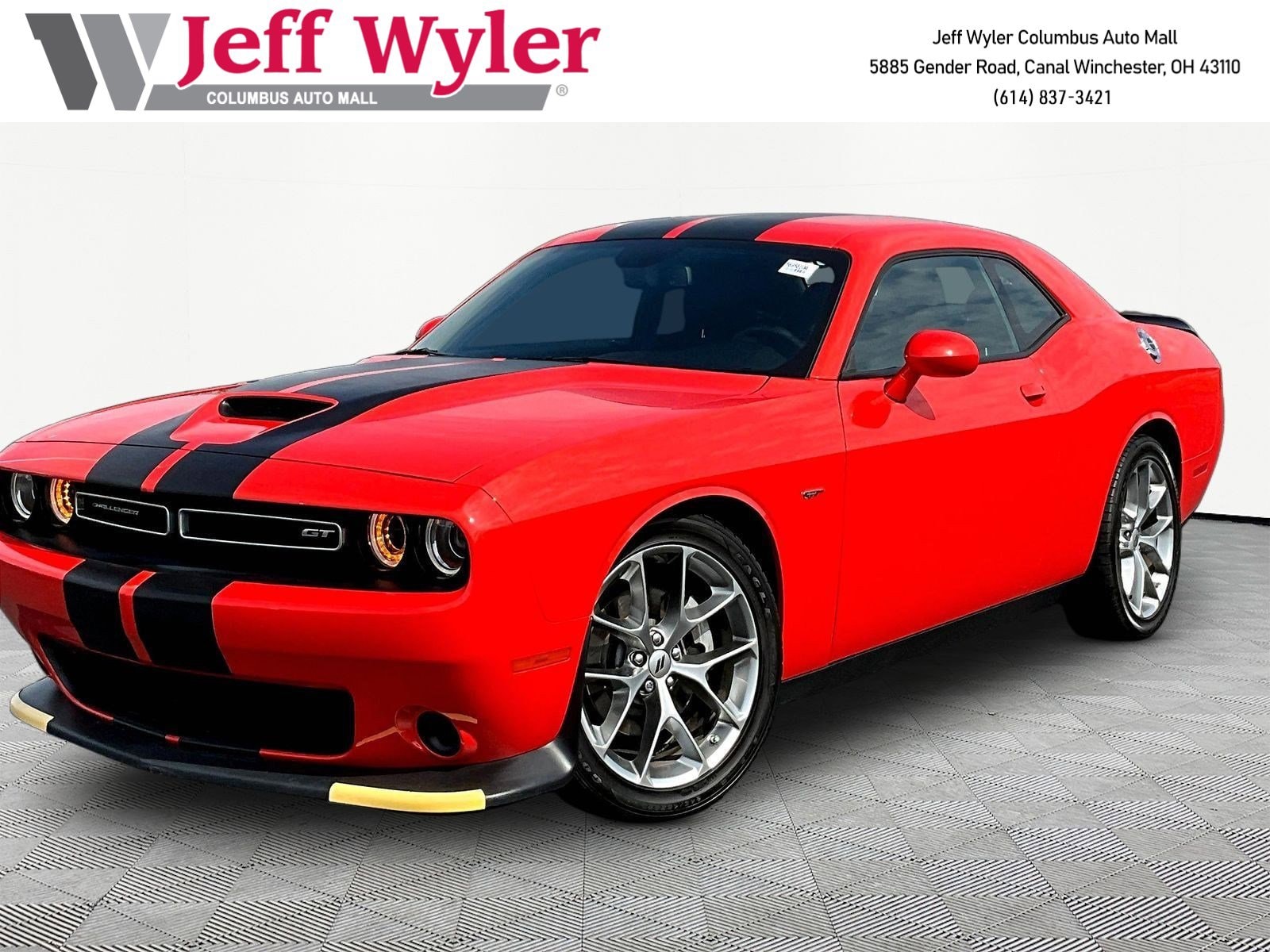 2023 Dodge Challenger GT Auto's photo