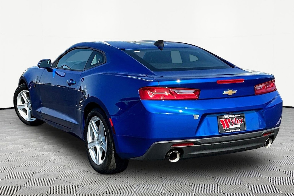 Used 2016 Chevrolet Camaro 2dr Cpe 1LT Coupe
