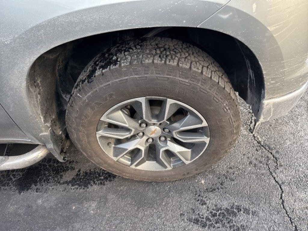 Used 2025 Chevrolet Silverado 1500 4WD Crew Cab 147 LT w/1LT Truck Crew Cab