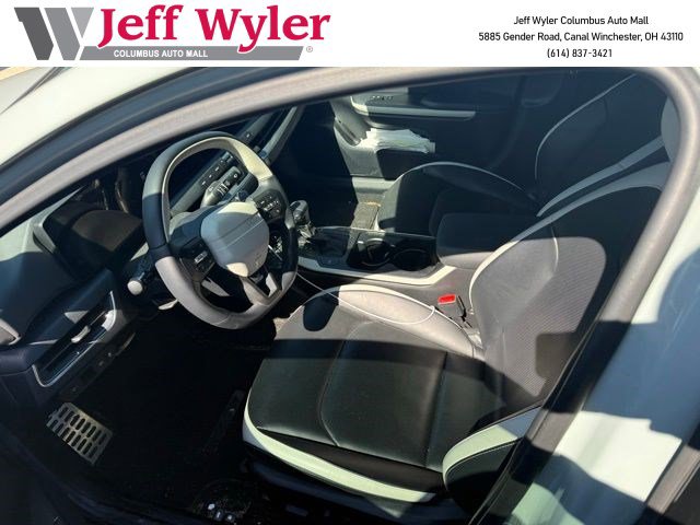 2025 Kia K4 GT-Line Turbo AT's photo