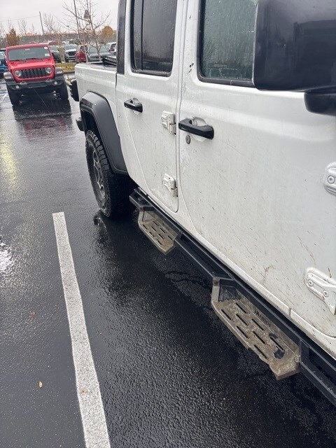 2020 Jeep Gladiator Sport S photo 4