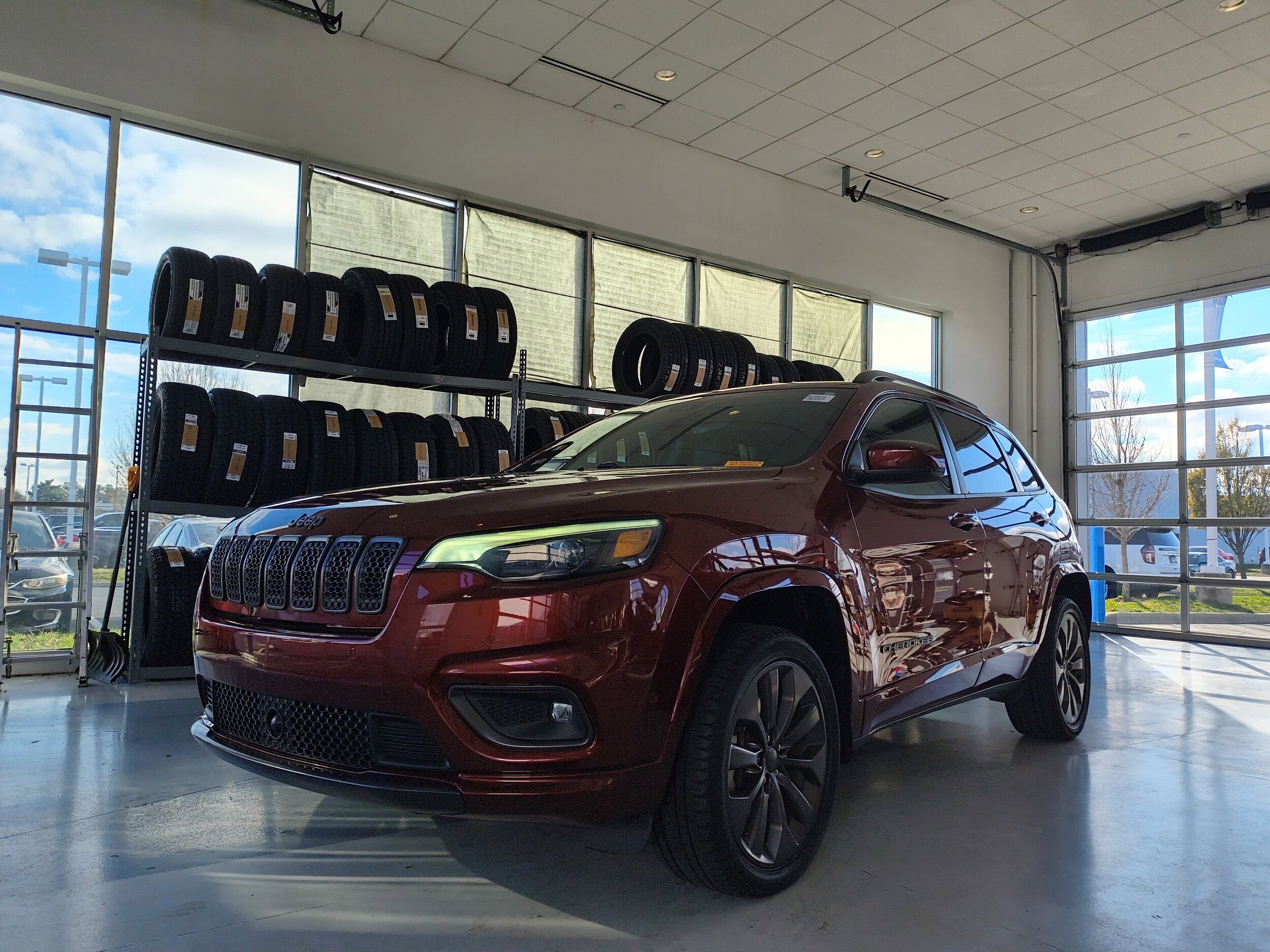 2021 Jeep Cherokee High Altitude photo 2