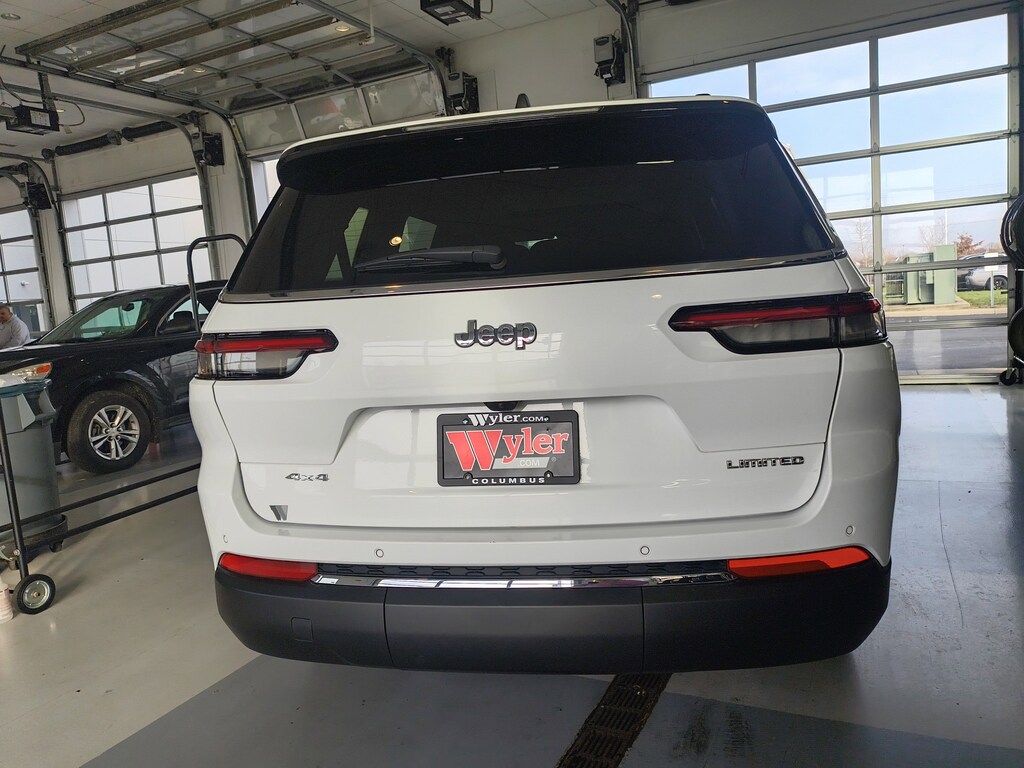 Used 2023 Jeep Grand Cherokee L Limited 4x4 SUV