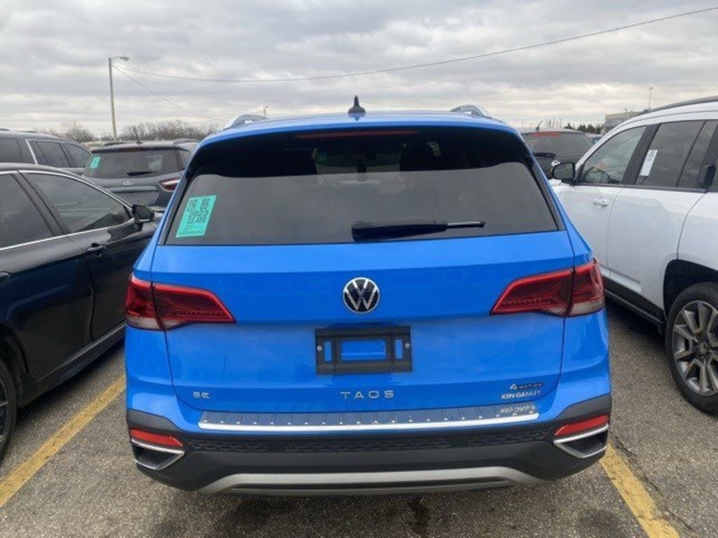 Used 2023 Volkswagen Taos SE 4MOTION *Ltd Avail* SUV