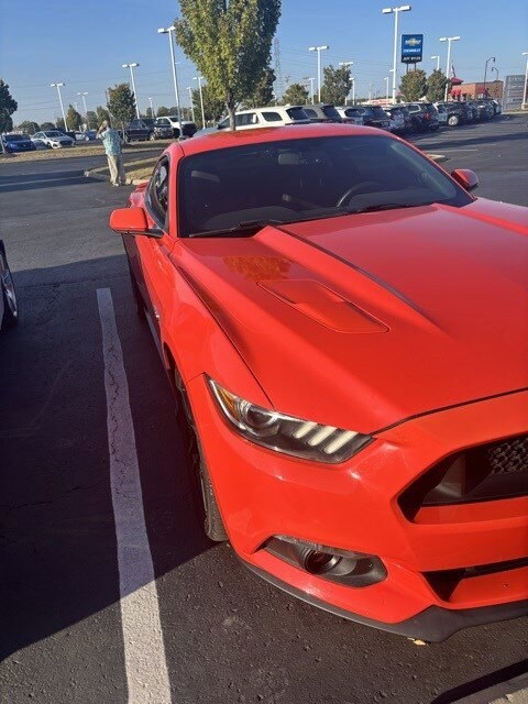 2015 Ford Mustang GT photo 3