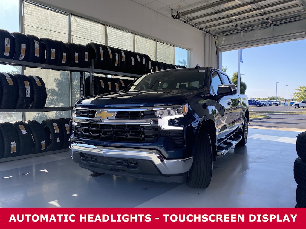 Used 2023 Chevrolet Silverado 1500 4WD Crew Cab 147 LT w/1LT Truck Crew Cab