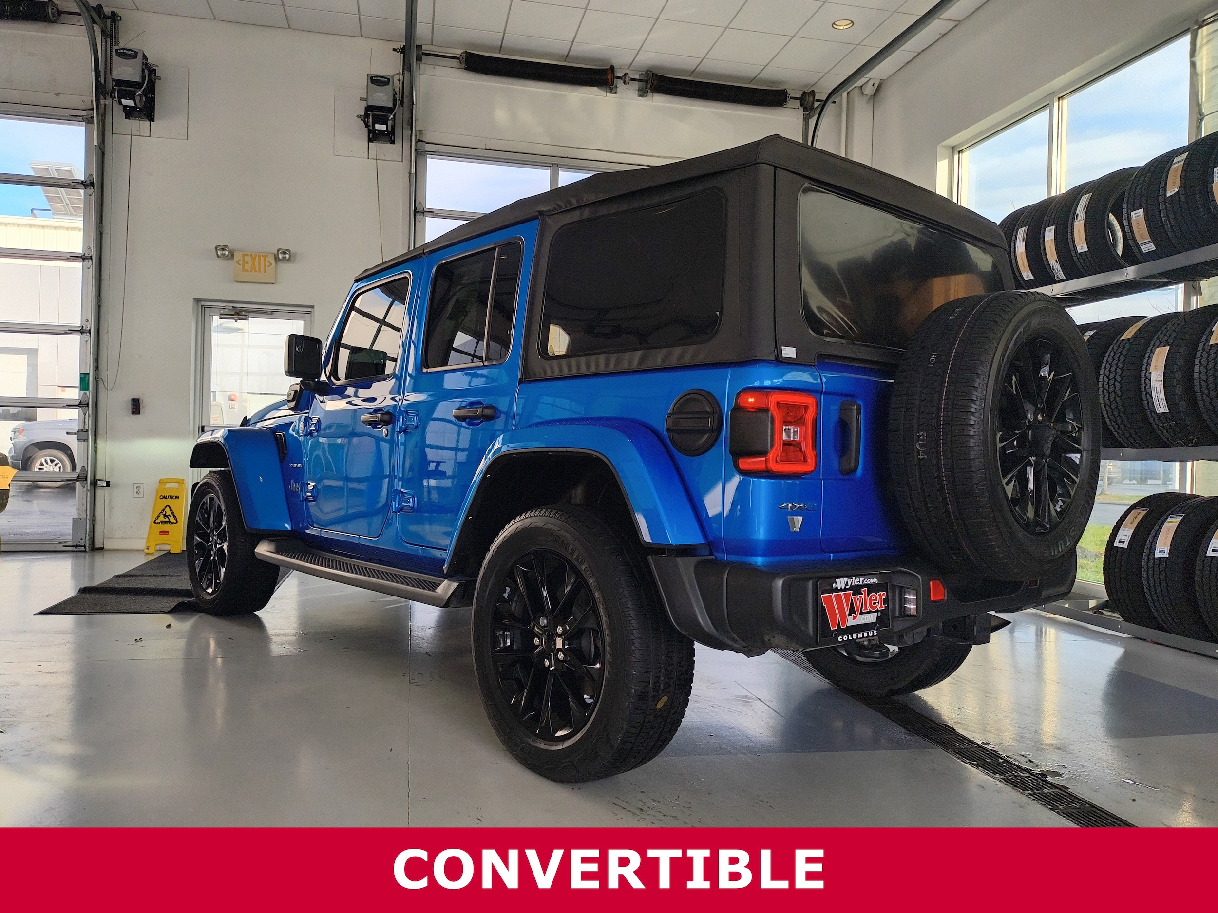 2021 Jeep Wrangler 4xe Unlimited Sahara photo 3