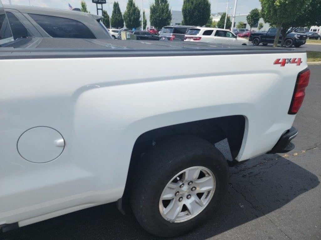 Used 2018 Chevrolet Silverado 1500 4WD Crew Cab 153.0 LT w/1LT Truck Crew Cab