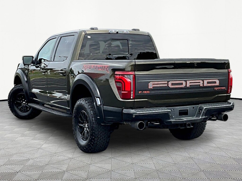 Used 2025 Ford F-150 Raptor 4WD SuperCrew 5.5 Box Truck SuperCrew Cab