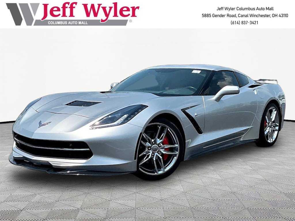 Used 2017 Chevrolet Corvette 2dr Stingray Cpe w/2LT Coupe
