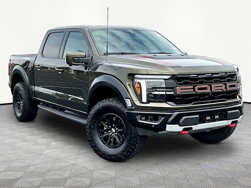 Used 2025 Ford F-150 Raptor 4WD SuperCrew 5.5 Box Truck SuperCrew Cab
