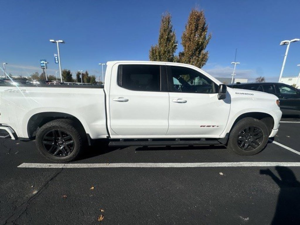 Used 2022 Chevrolet Silverado 1500 4WD Crew Cab 147 RST Truck Crew Cab