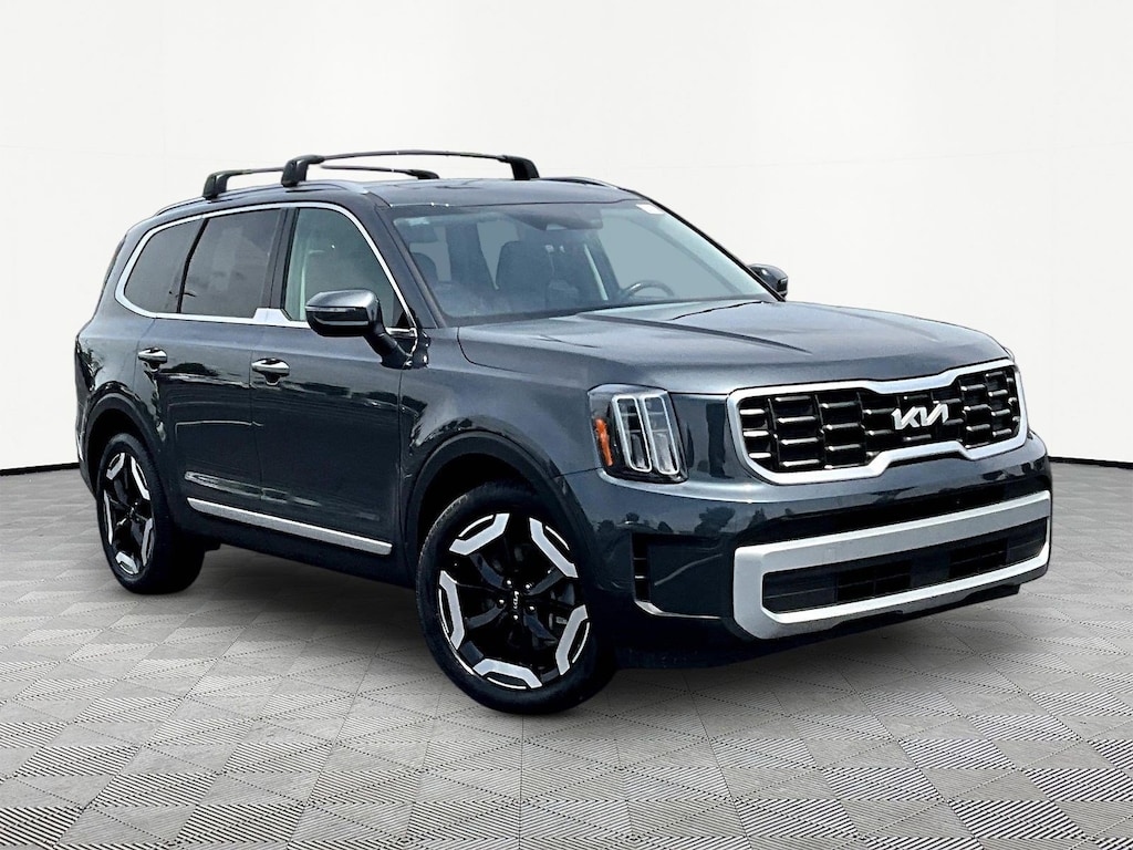 Used 2024 Kia Telluride S AWD SUV