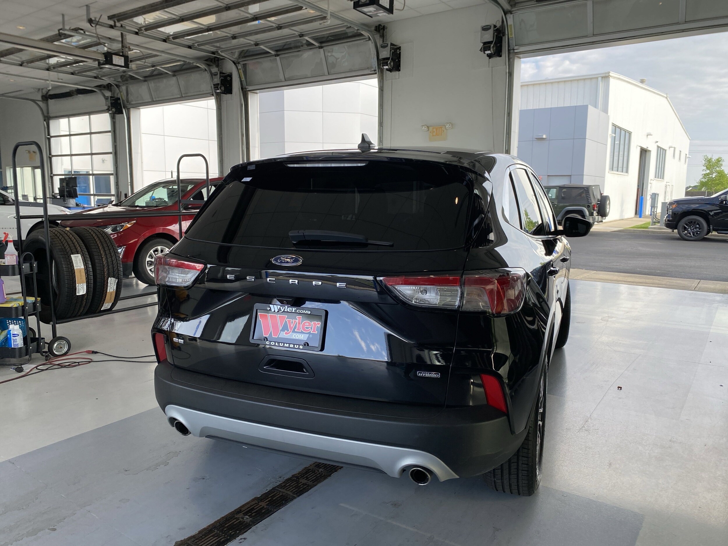 2022 Ford Escape SE Plug-In Hybrid photo 3