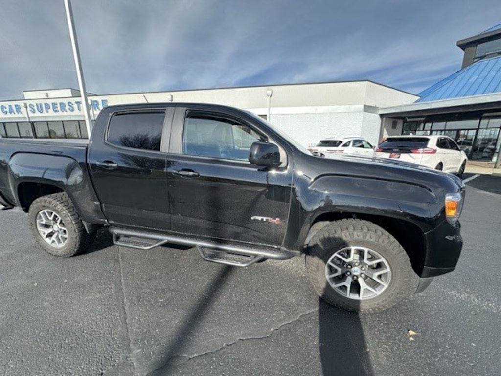 Used 2022 GMC Canyon 4WD Crew Cab 128 AT4 w/Leather Truck Crew Cab
