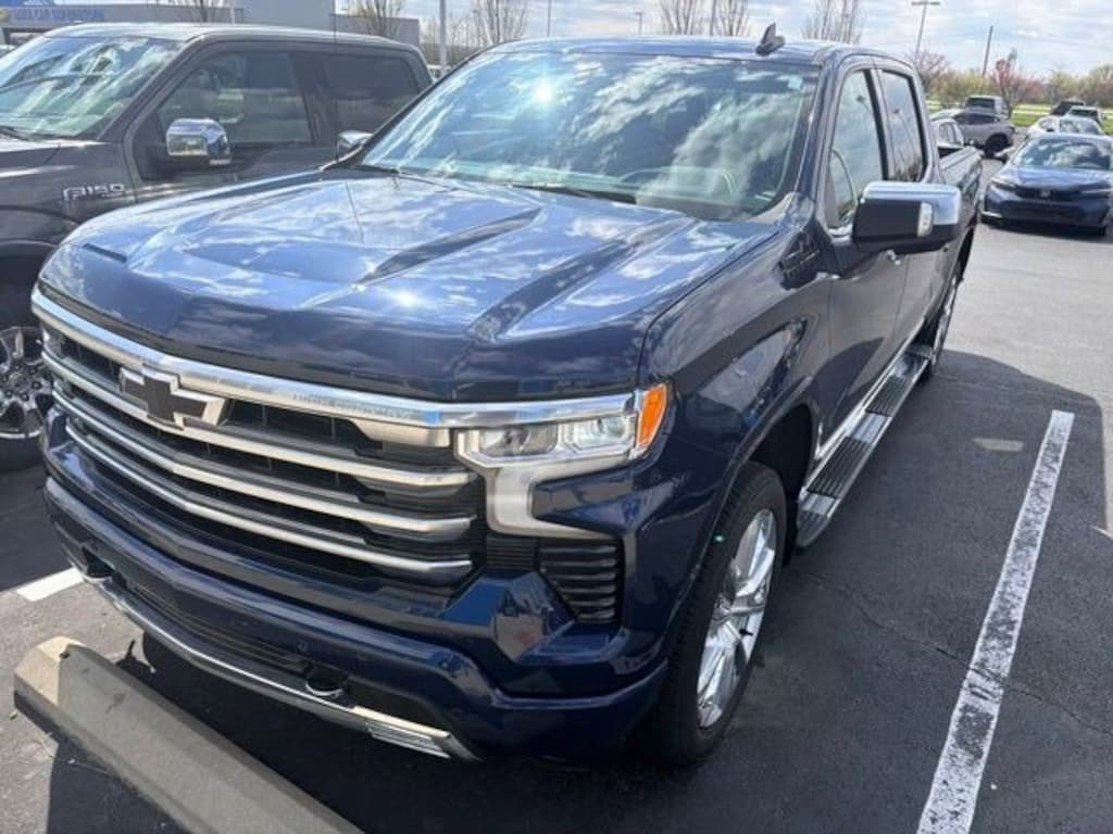 Used 2023 Chevrolet Silverado 1500 4WD Crew Cab 157 High Country Truck Crew Cab