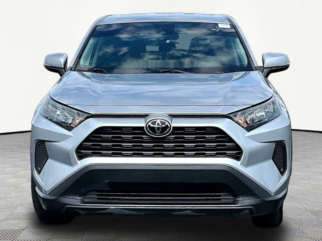 Used 2022 Toyota RAV4 LE FWD SUV