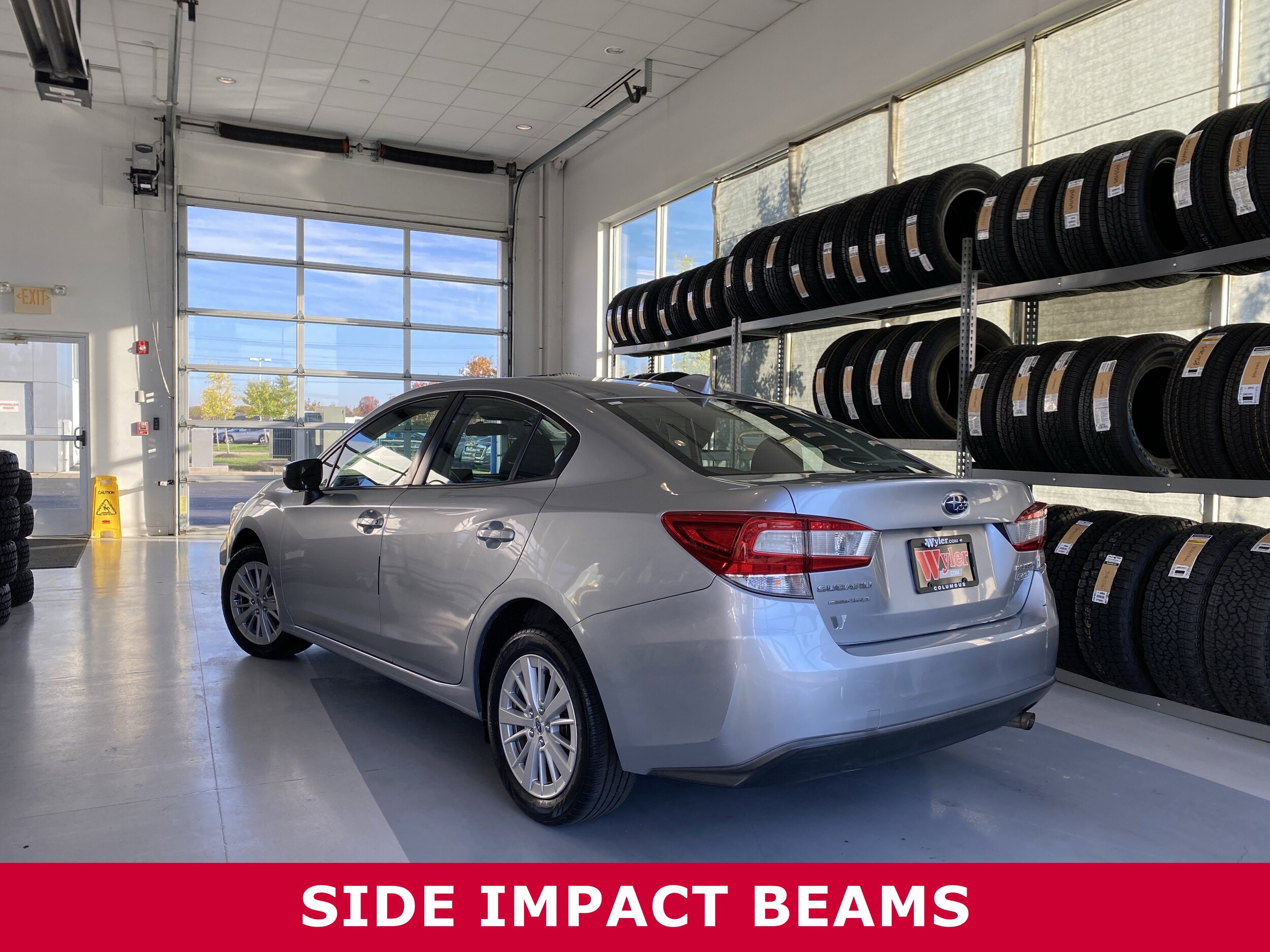 2017 Subaru Impreza 2.0i Premium photo 3