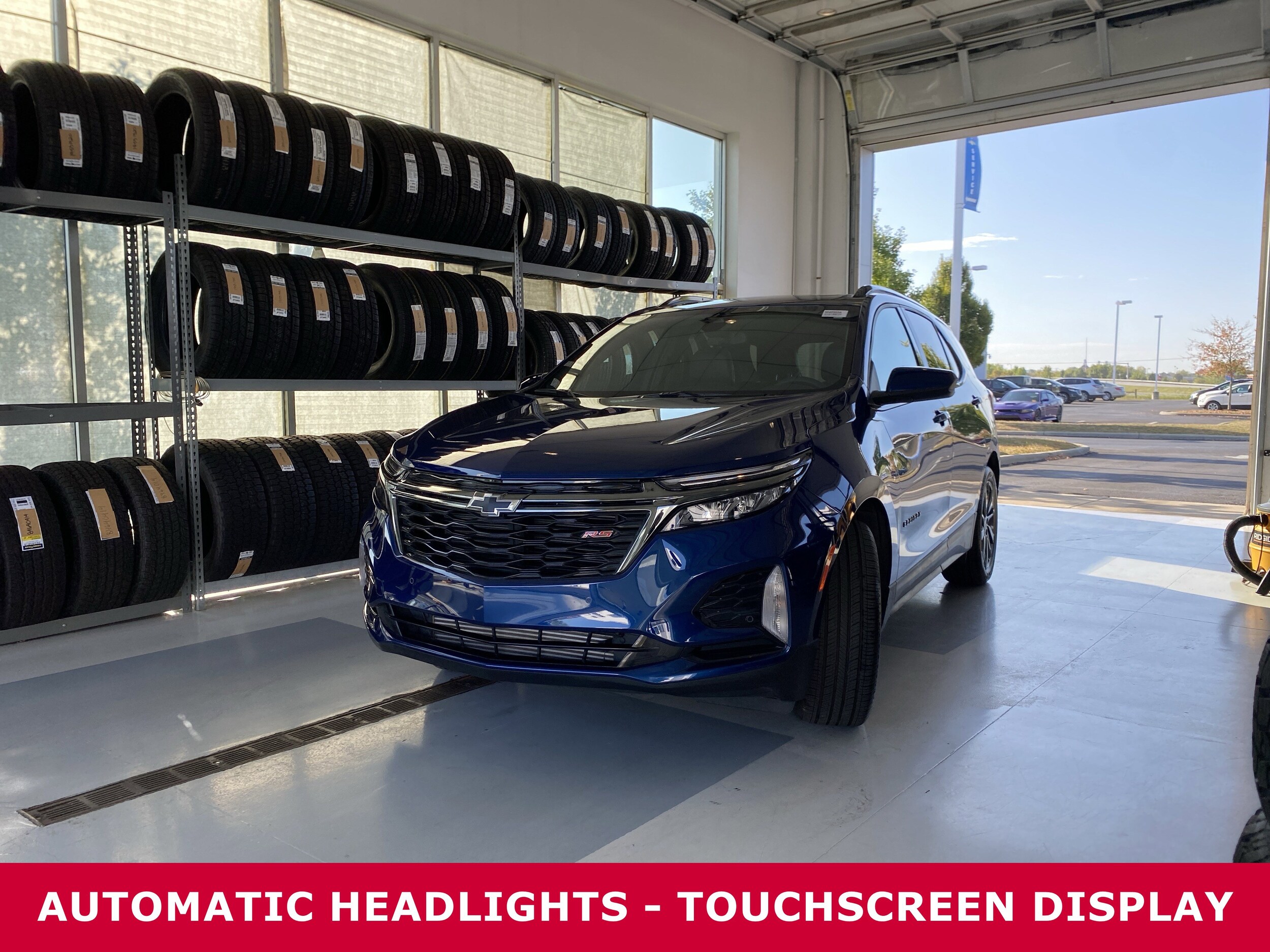 2023 Chevrolet Equinox RS photo 2