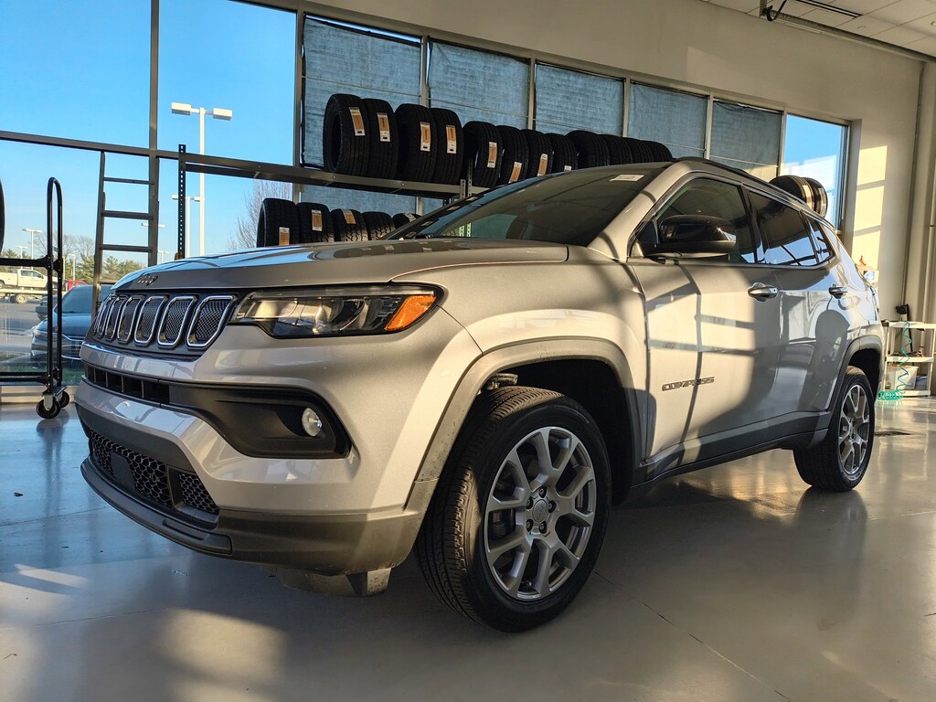 Used 2022 Jeep Compass Latitude Lux SUV
