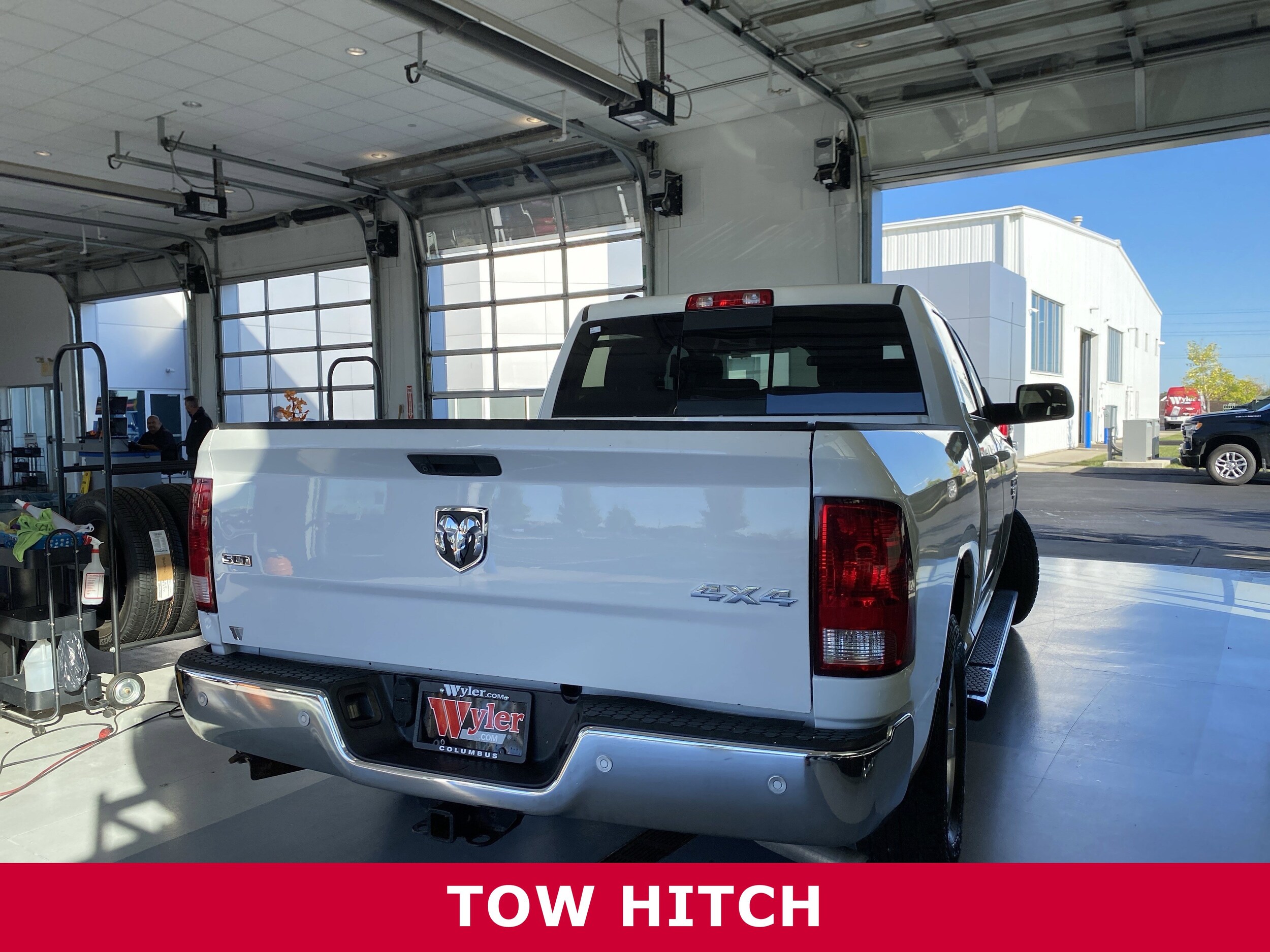 2019 Ram 1500 Classic SLT photo 3