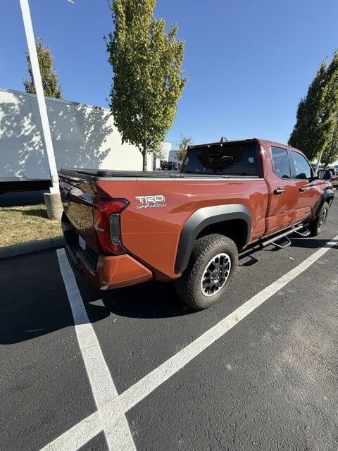 2025 Toyota Tacoma TRD Off-Road 4x4 photo 2