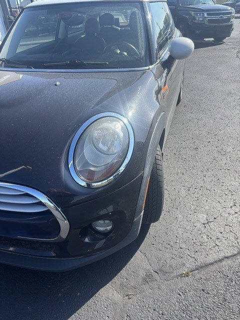 Used 2015 MINI Cooper Base with VIN WMWXM5C52FT942613 for sale in Canal Winchester, OH