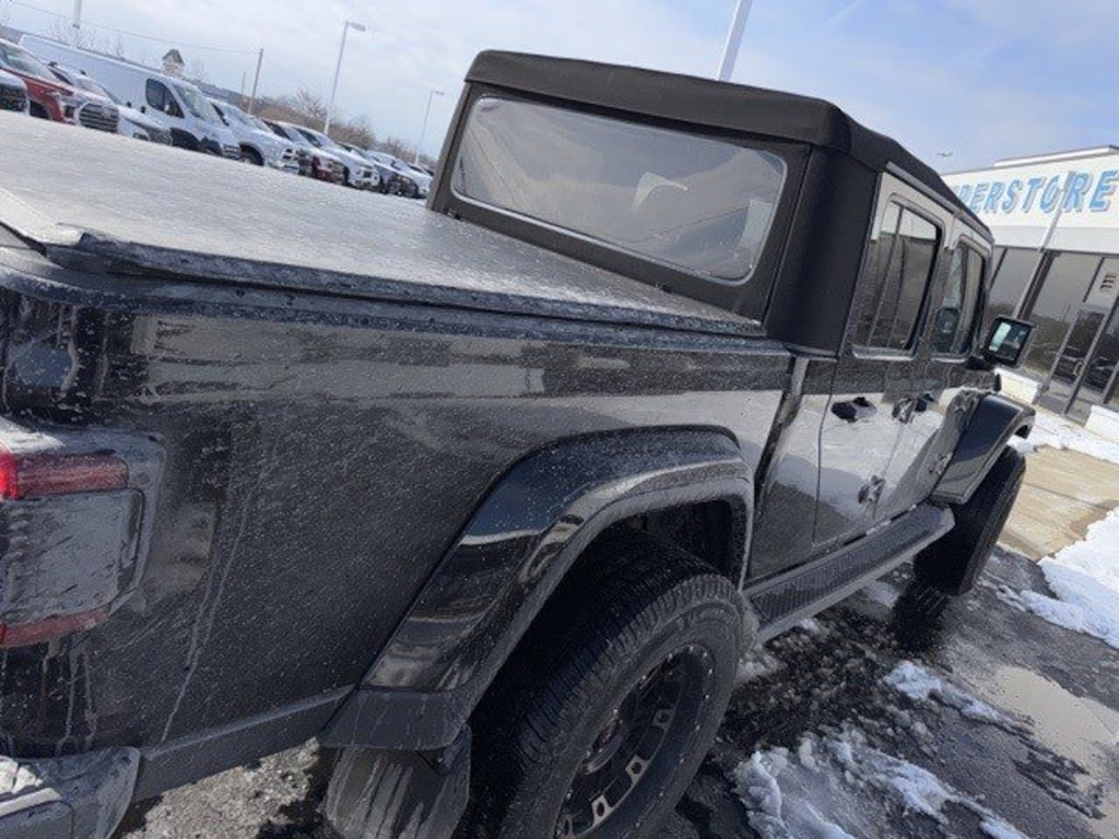 Used 2020 Jeep Gladiator Overland 4x4 Truck Crew Cab