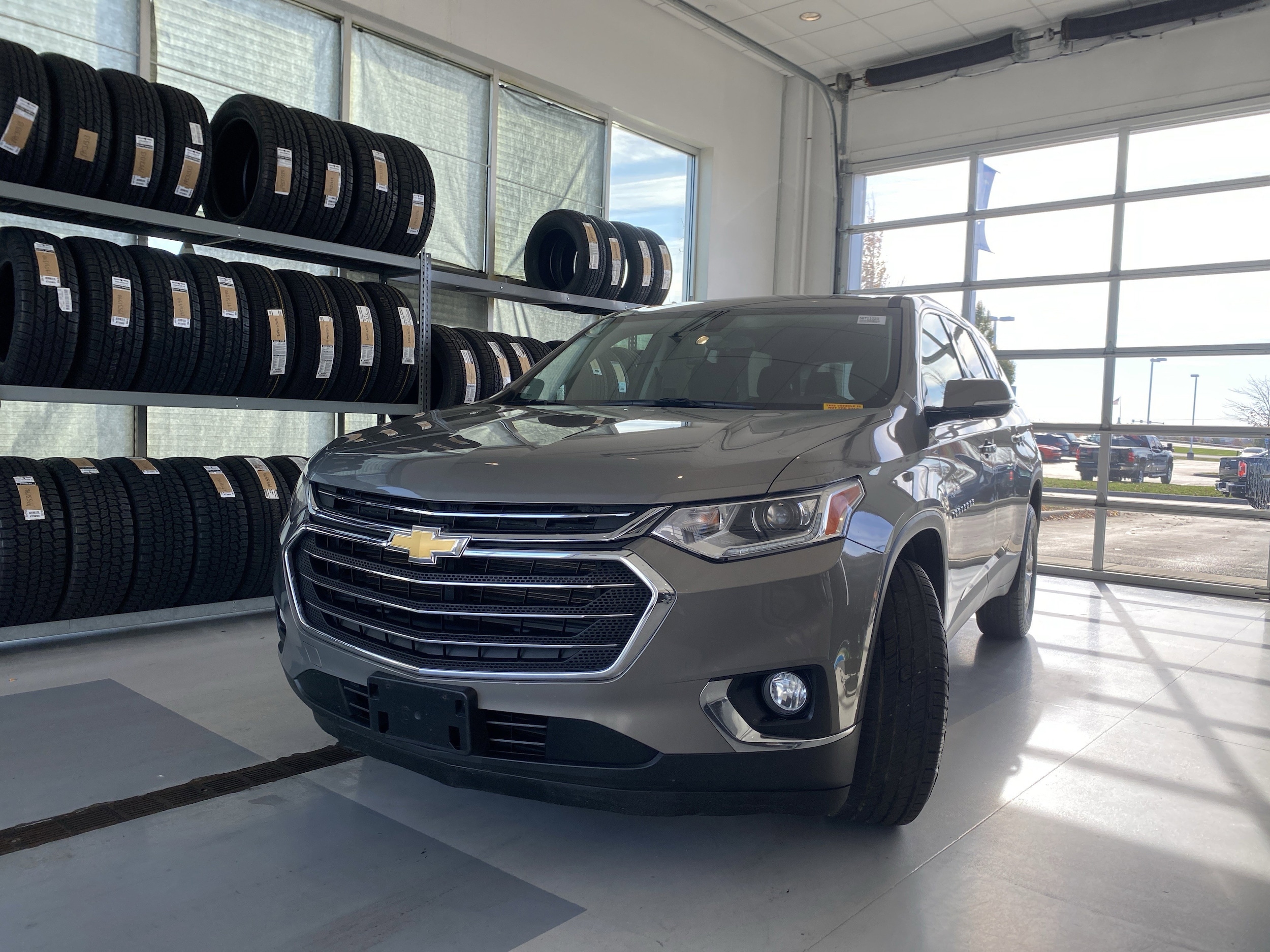 Used 2018 Chevrolet Traverse 1LT with VIN 1GNEVGKW3JJ155646 for sale in Canal Winchester, OH